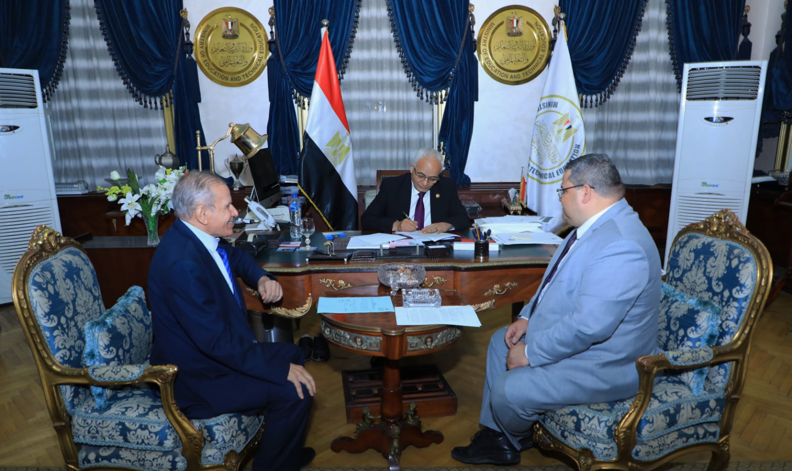 44571757-b744-49be-884c-c390fd65ccbc