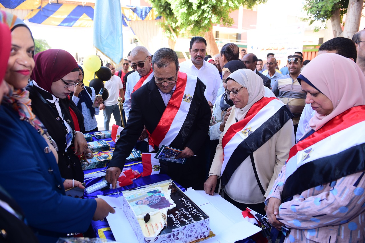 رئيس جامعة سوهاج يفتتح حفل استقبال الطلاب الجدد بكلية التمريض