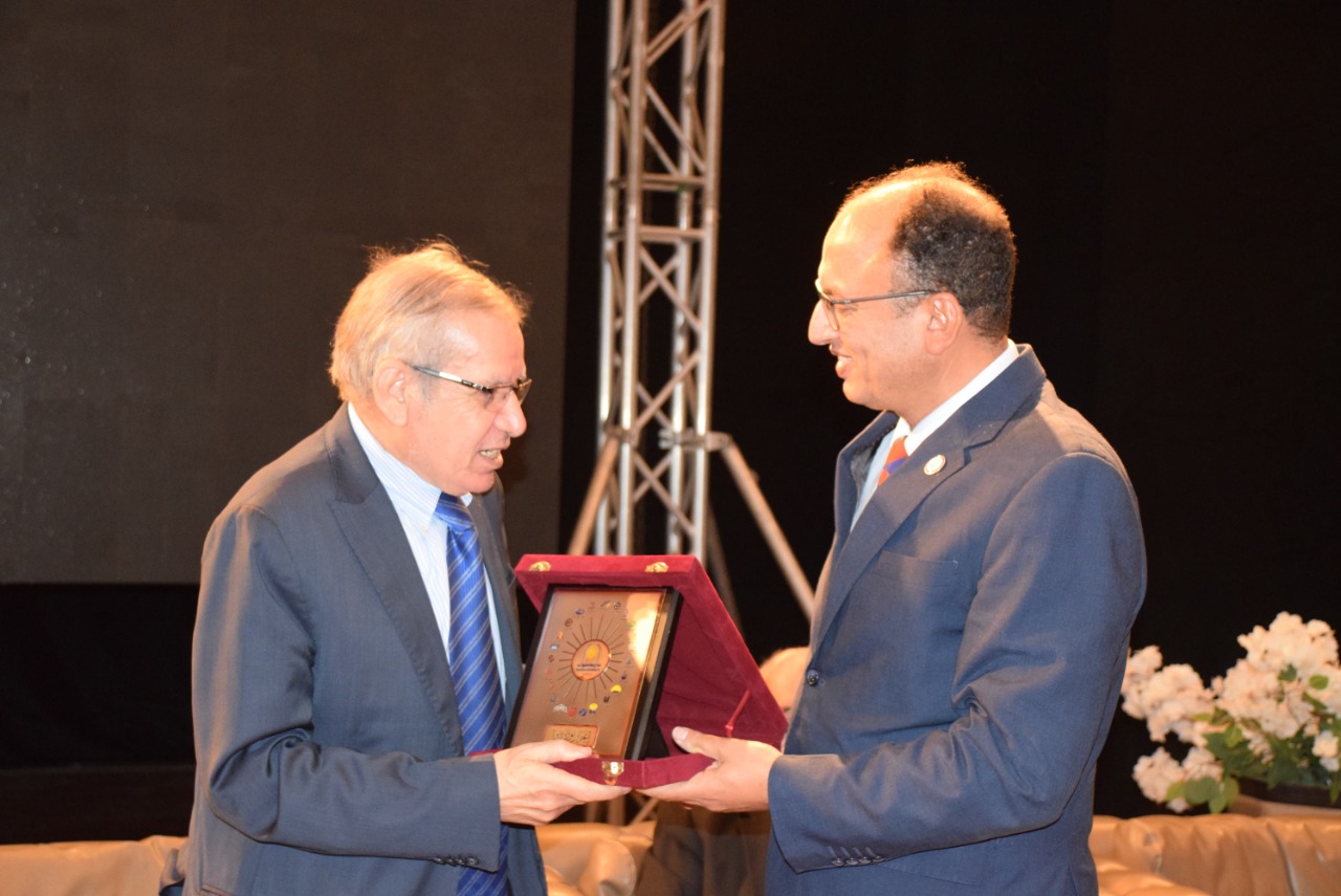 47F42B28-3967-4324-A870-266453200B12