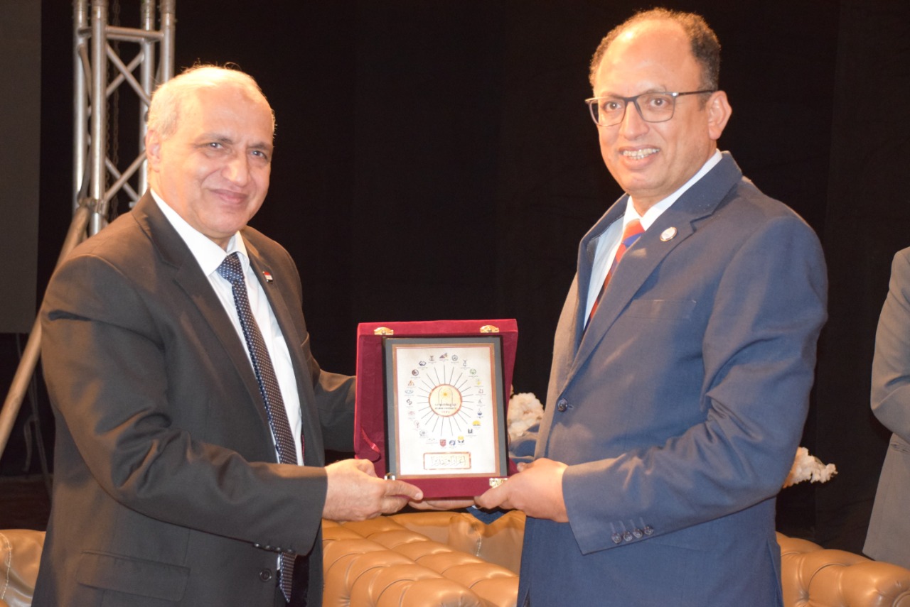 619FADE5-C8B0-417C-841E-7954E7B56C99