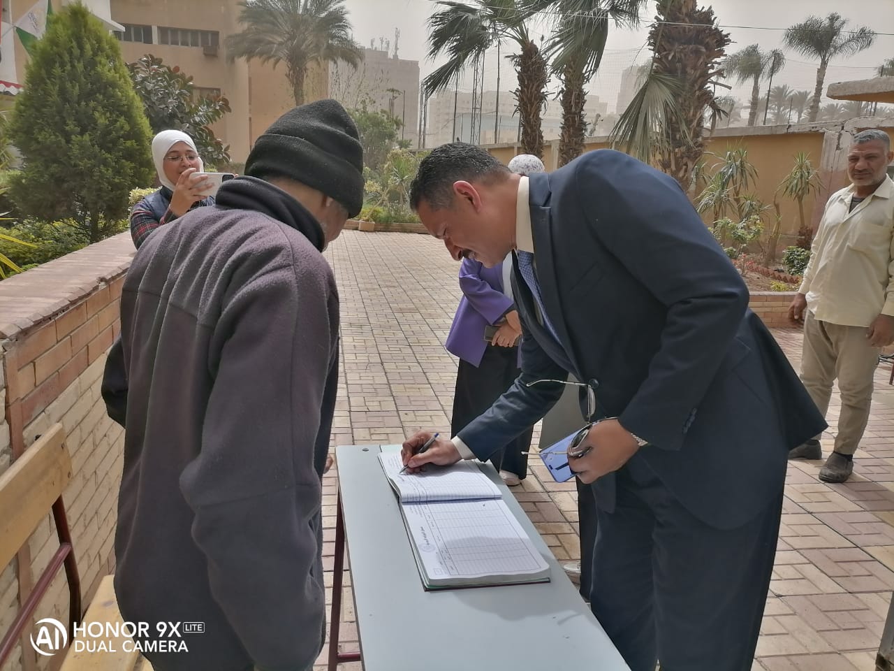 aff42948-2ae6-4f35-8ea1-19ae89ad8dfc