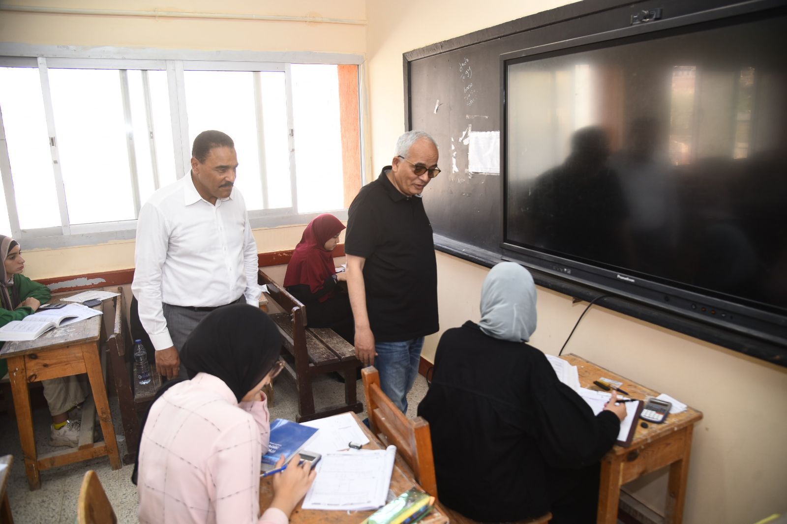 5bdf9476-043b-4af3-8187-3fe30d89a093