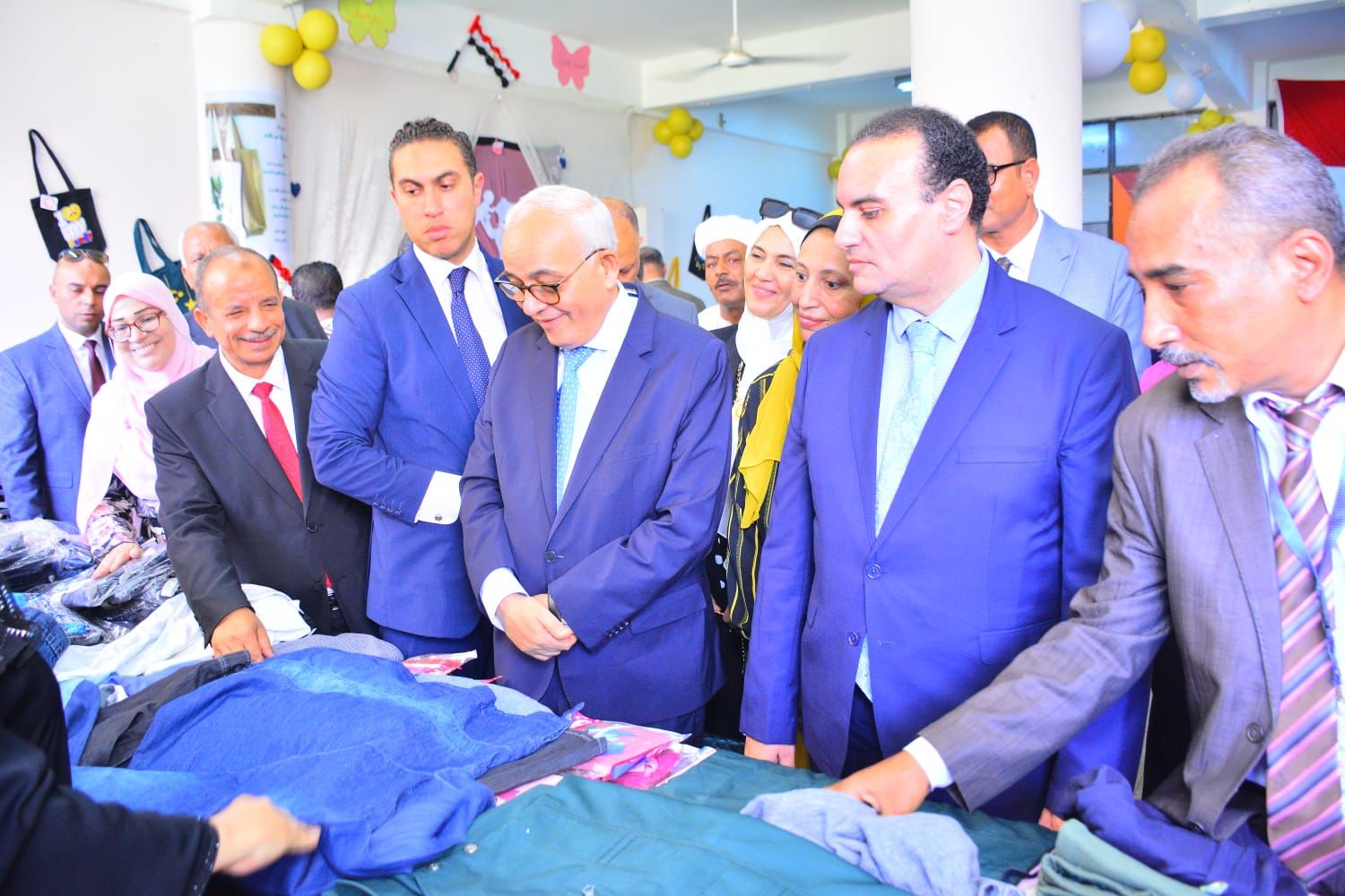 b4e81347-ecfc-4a3c-b4d4-3cb6d1fb4ed6