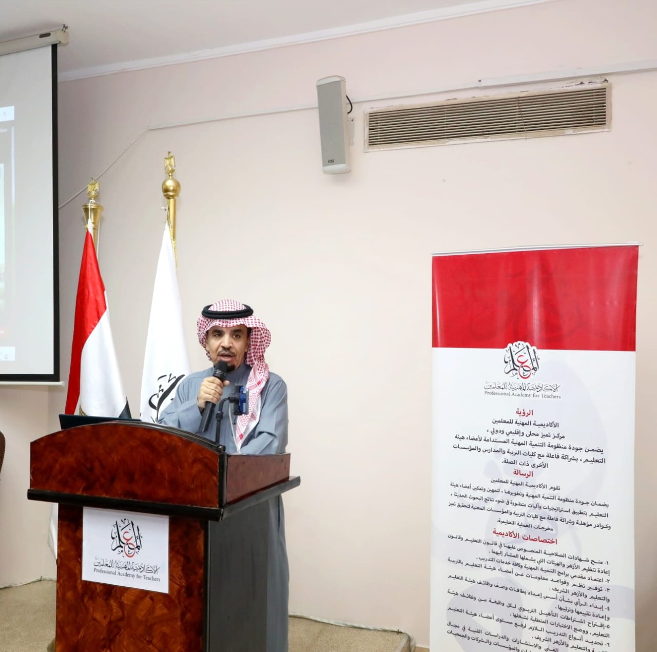 6d5acd1d-72c5-404c-8a7d-650dd01c4fd8