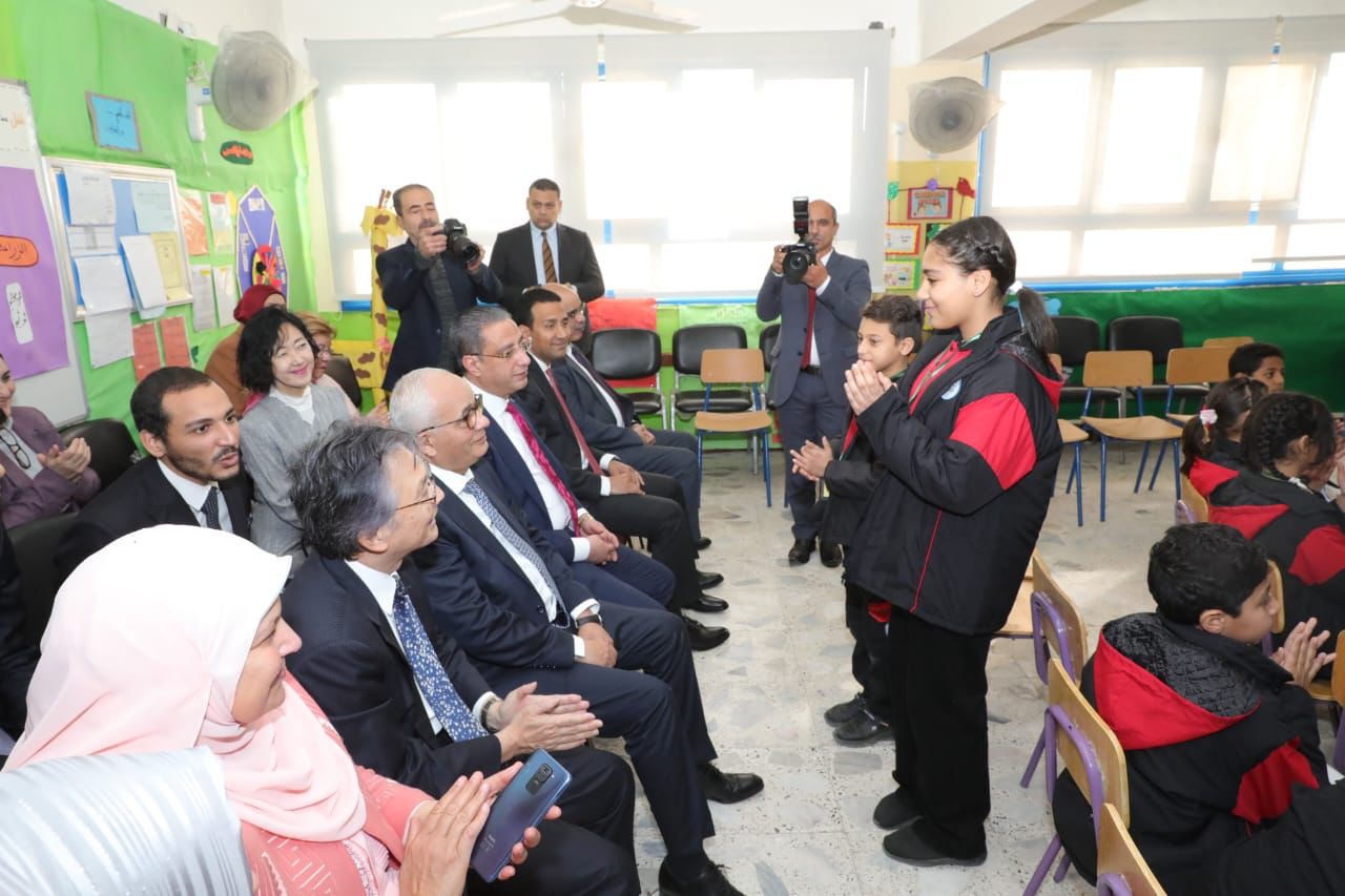 049975d8-916d-4a84-a891-66bf3c06482e