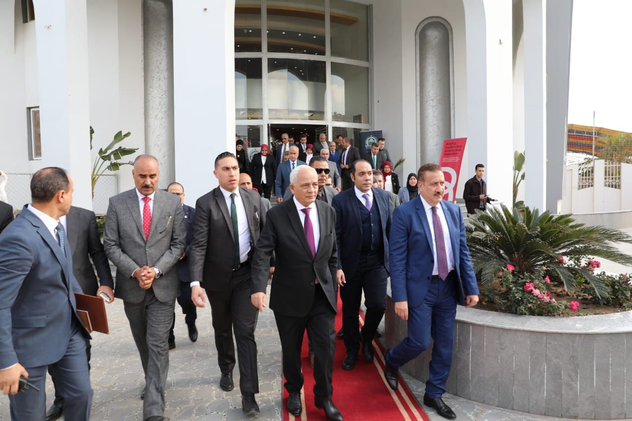 4b7820c7-e158-4b50-9c07-a93f464fe710