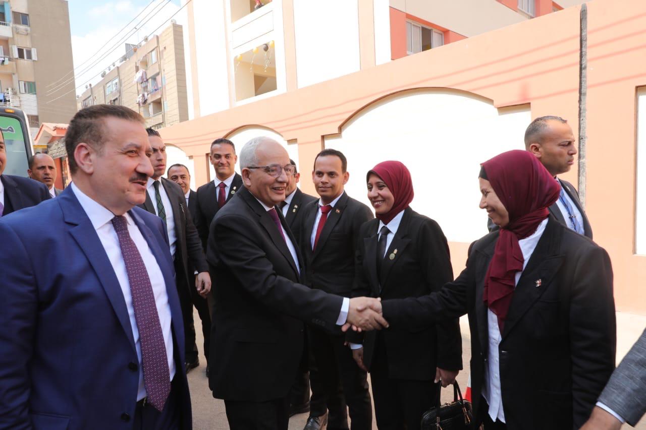 c58b58fe-eeaa-48b2-8e75-43947b22eb8f