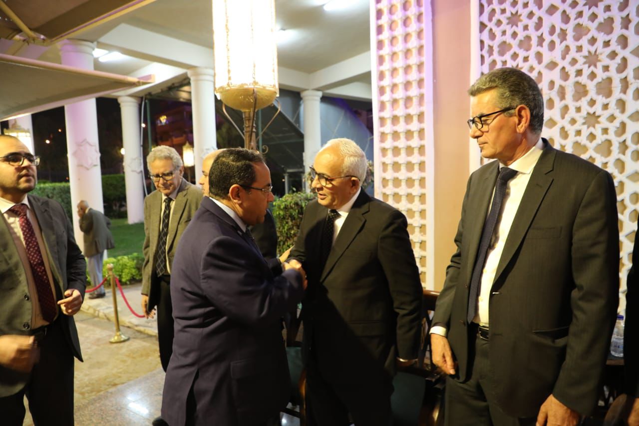 cc9776cc-5d94-49f1-b51a-bbee0823d5c5