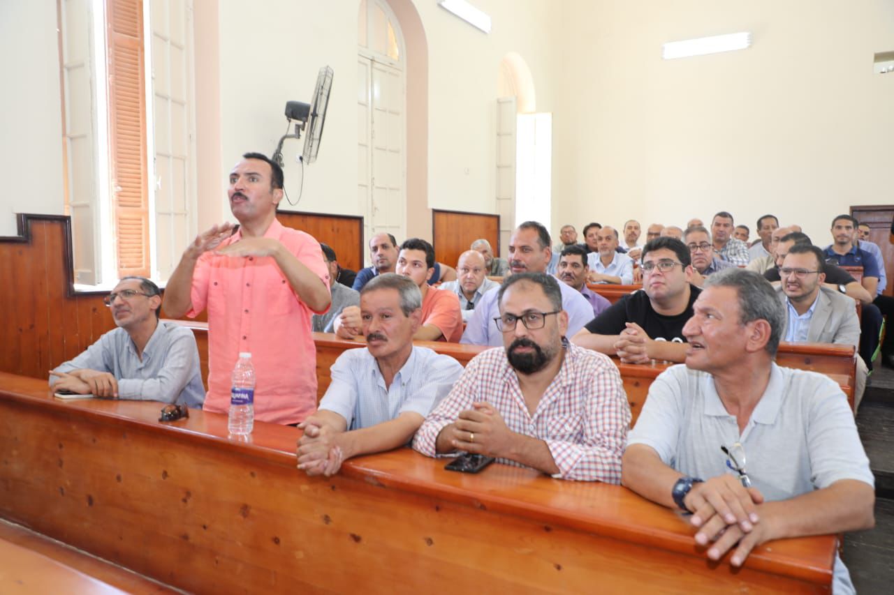 f1b8f1eb-49d6-44ef-8742-6a92dc4fc706