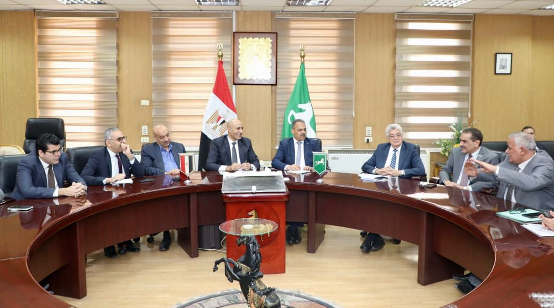 b5d2298c-dbdc-4040-8e78-c7d805ad0e8c