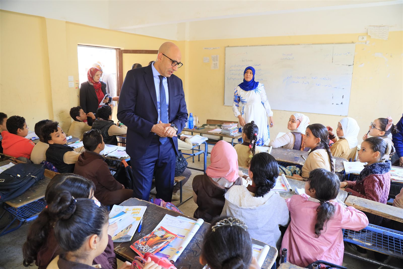 166bae72-75f8-4127-9db1-e96244919ff3