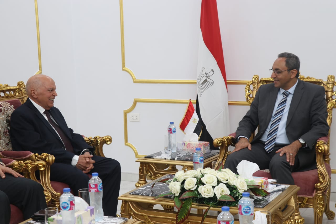 1c5f9a6b-bf08-445e-a77f-6319485ab76b