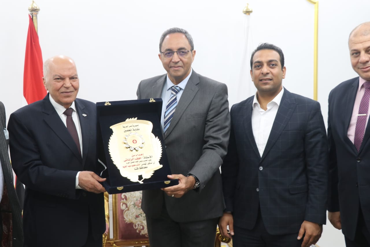 83e89fa7-eae7-477a-9707-effef05ce92f