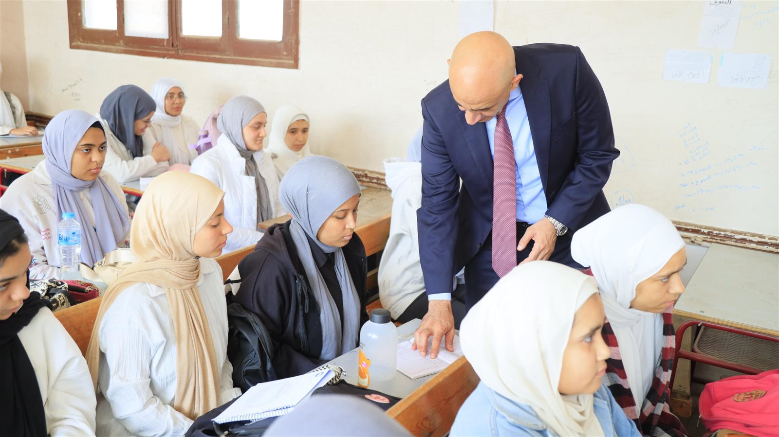 012ed5d7-e974-49b5-812f-2b94ea8a6243