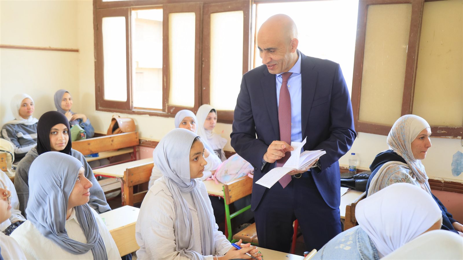 b2aef14d-ca06-4950-8c14-5afbf864dc4c