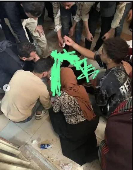 سقوط الطالبة روان ناصر وحولها الطلاب