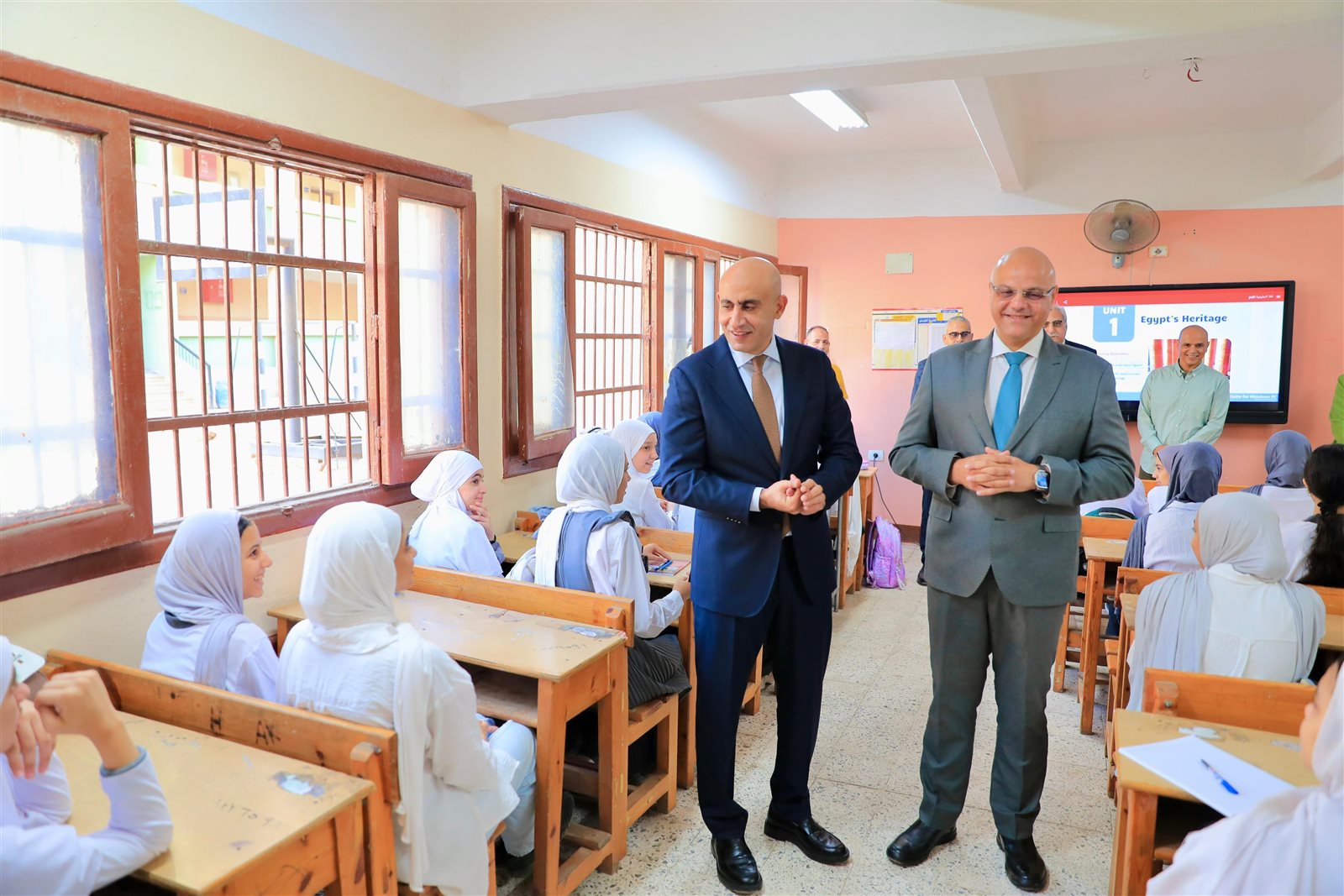 c8c63250-8a99-4294-80ff-b68e1bd1c596 (1)