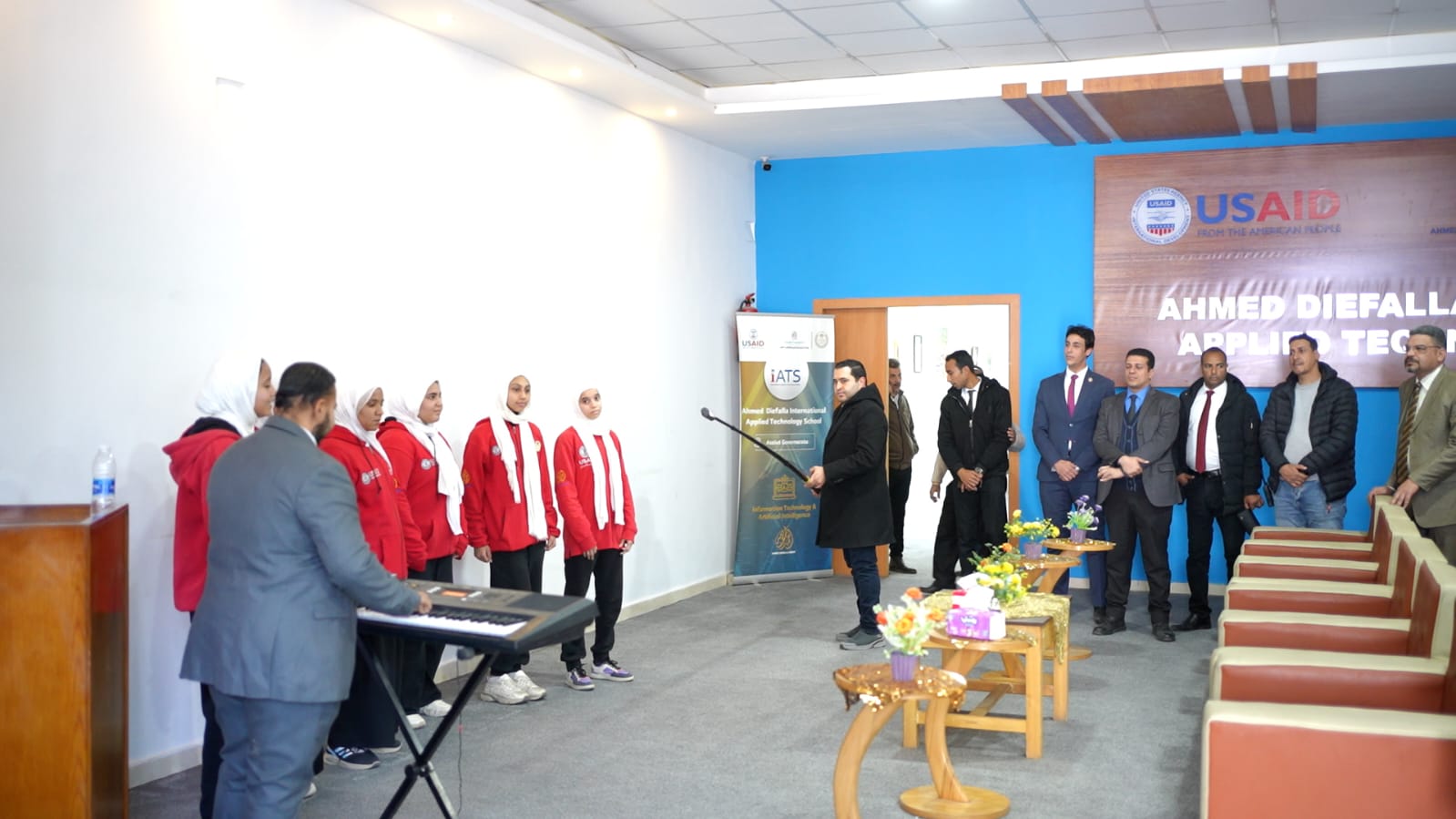 وفد مركز المعلومات يتفقد مدرسة أحمد ضيف الله الدولية للتكنولوجيا التطبيقية