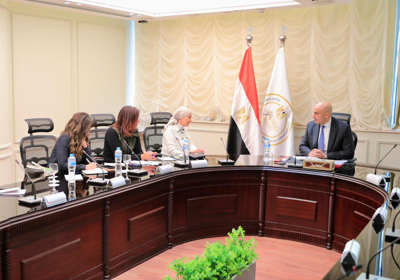 خطة شاملة لتوفير الوجبة الصحية الآمنة للطلاب بالمناطق الأكثر احتياجًا