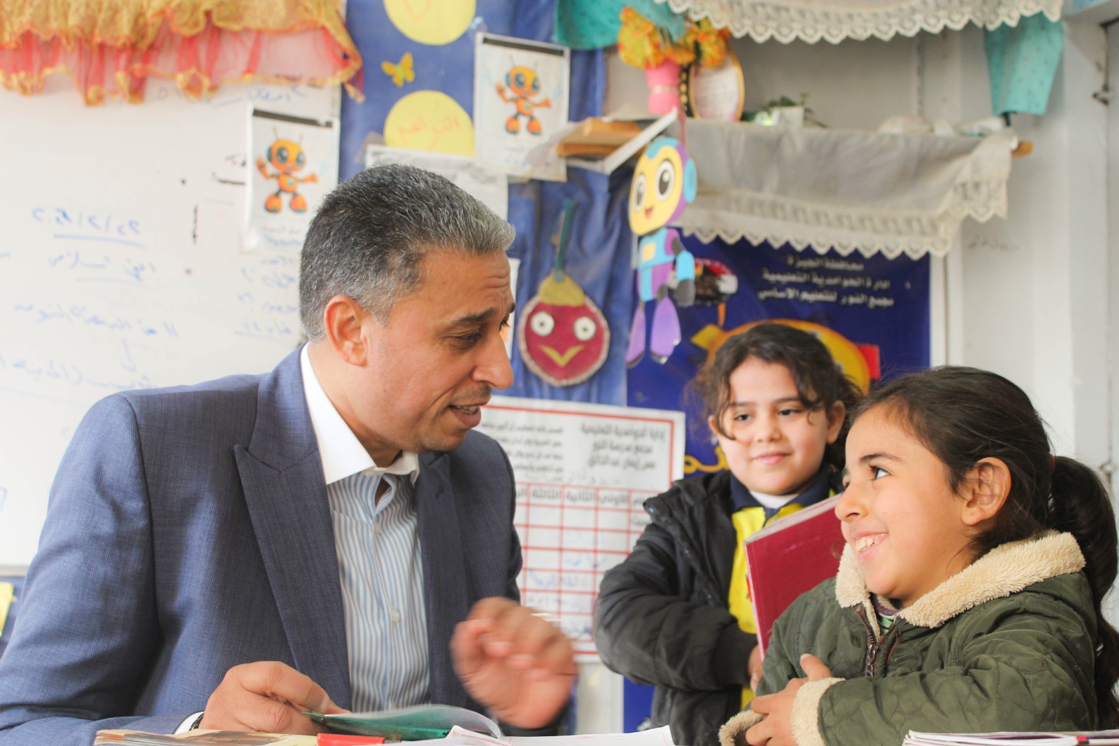 وكيل التعليم بالجيزة يفاجئ مدارس الحوامدية وأبو النمرس بزيارة ميدانية
