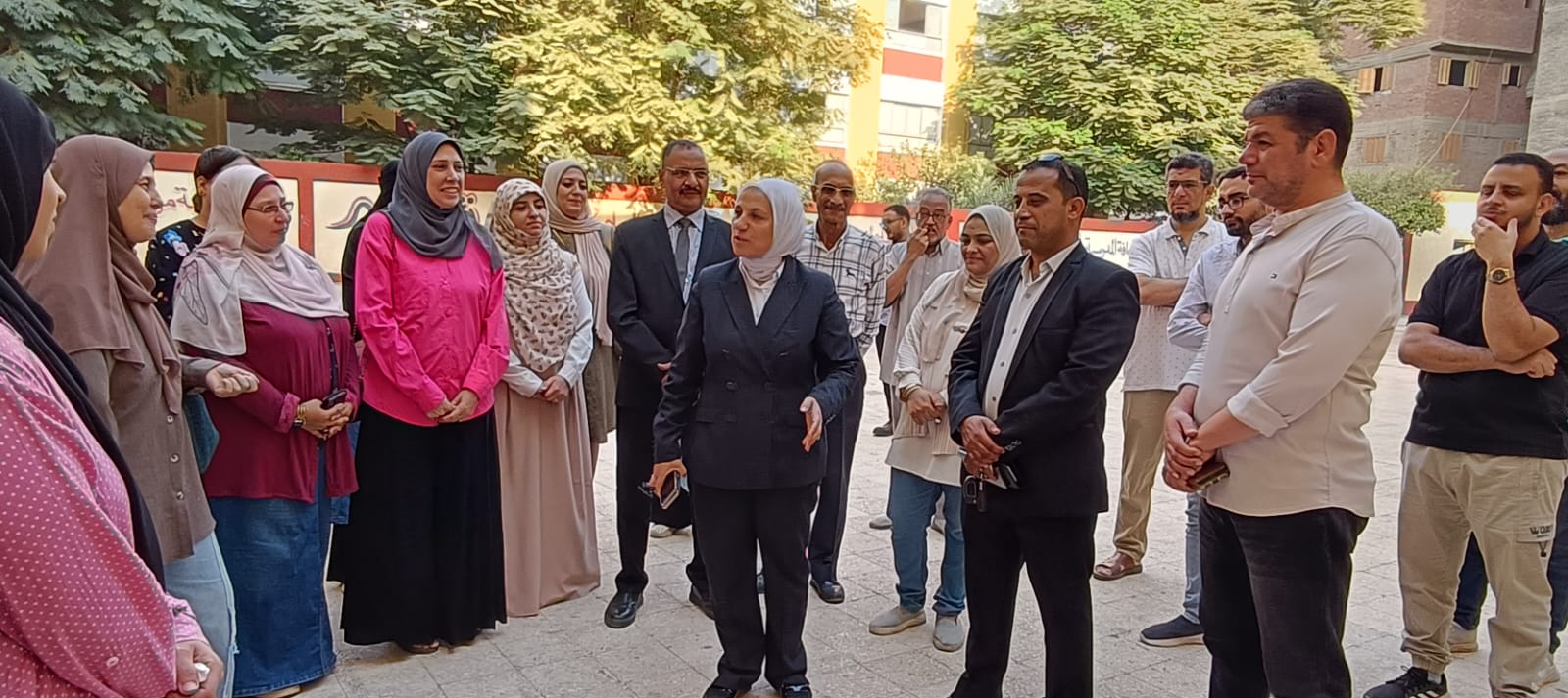 وكيل التعليم بالقاهرة توجه بسرعة إنجاز الصيانة وتسليم مدرسة براعم المستقبل بموعدها