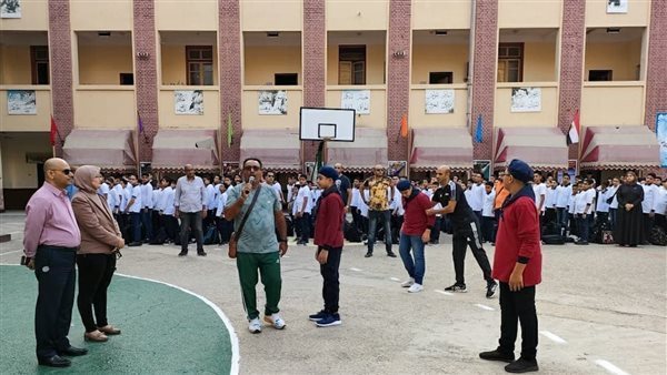 الاذاعة المدرسية