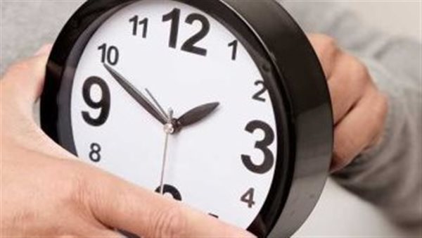 موعد تغيير الساعة