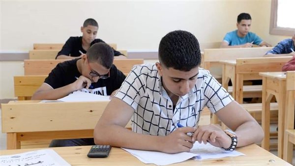 امتحانات الدور الثانى