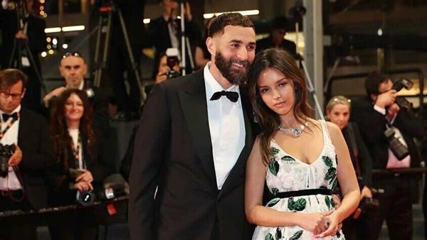 كريم بنزيما وصديقته