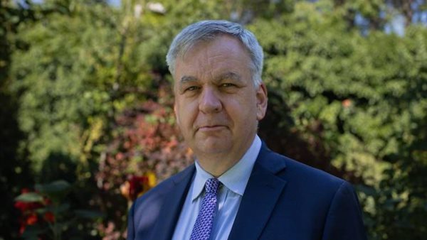 يورجن شولتس سفير