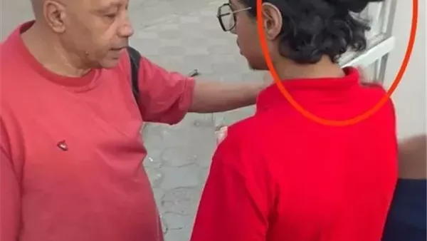 منع طالب من دخول