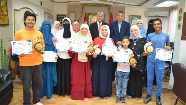 جانب من التكريم