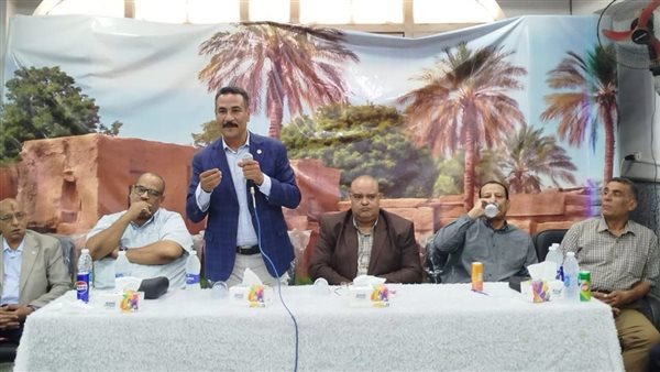 جانب من الندوة