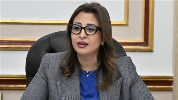 غادة عبد الباري 