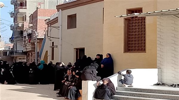 تشييع جثمان طالب