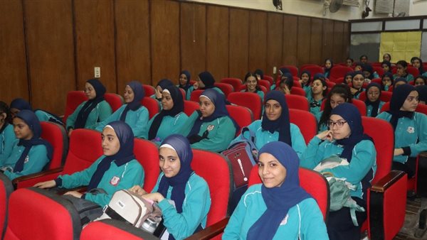 جانب من الندوة