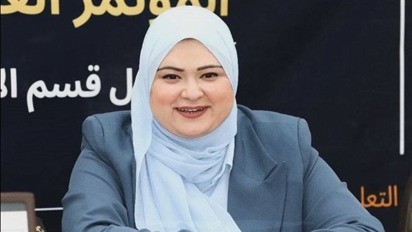 الدكتورة سارة فوزي