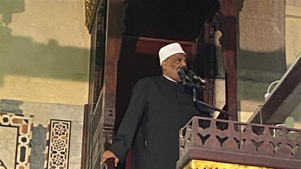 الدكتور عباس شومان