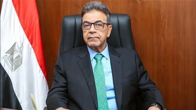 الدكتور مجدي حسن نقيب البيطريين    